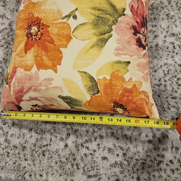 Pier 1 18"x18" Floral Knife Edge Spring Pillow W/Velour Backing Removable Cover - Picture 5 of 6